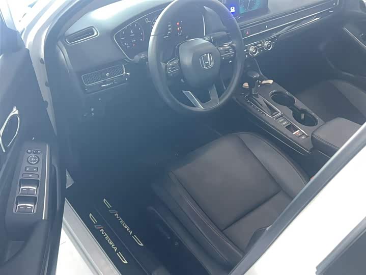 Honda Integra 2023 2023款 240TURBO CVT豪华版