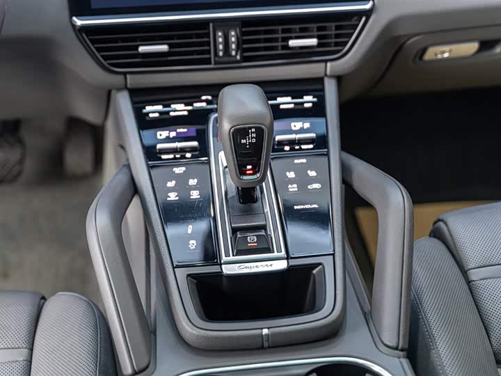 Porsche Cayenne Hybrid 2023 2023款 Cayenne E-Hybrid 2.0T