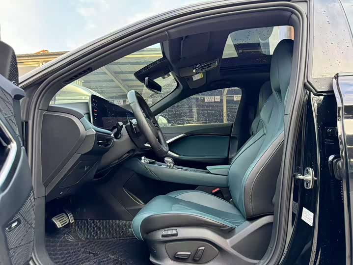 MG Motor 7 2025 2025款 2.0T Trophy+ 超级智驾版