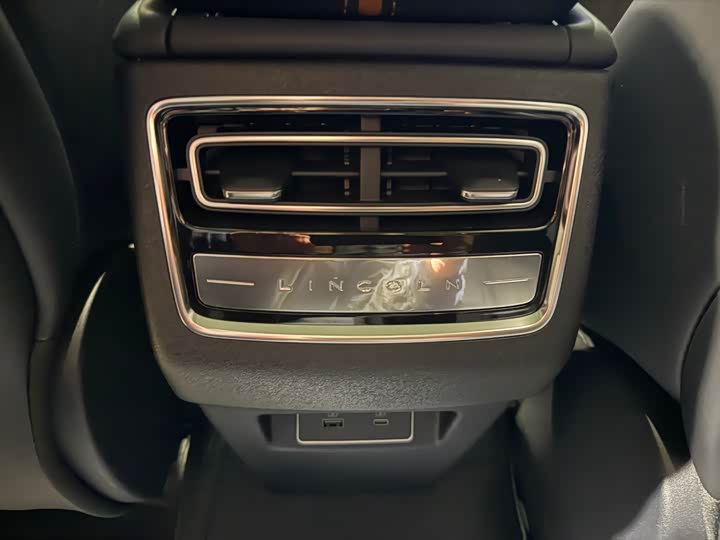 Lincoln Z (Zephyr) 2024 2024款 2.0T 尊尚版