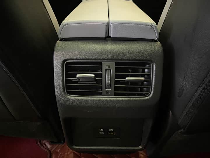 Nissan X-Trail 2023 2023款 e-POWER 超混双电机四驱豪华版