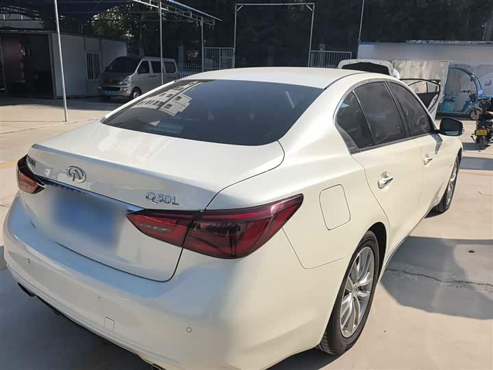 Infiniti Q50L 2022 2022款 2.0T 舒适版