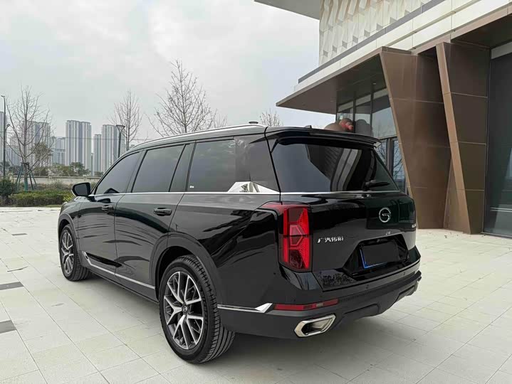 GAC Trumpchi GS8 2025 2025款 领航系列 2.0TGDI 两驱豪华版 5座