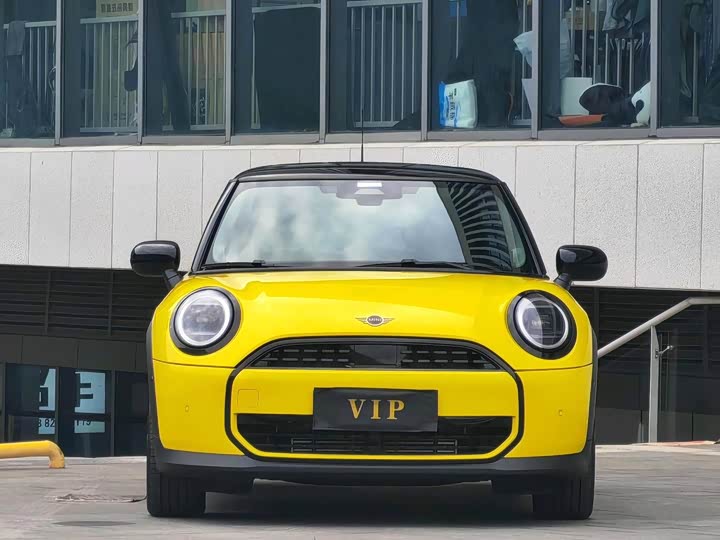 Mini Mini 2025 2025款 1.5T COOPER 经典派