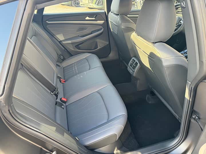 Volkswagen Lamando L 2026 2026款 凌渡L GTS 380TSI 凌风百万纪念版