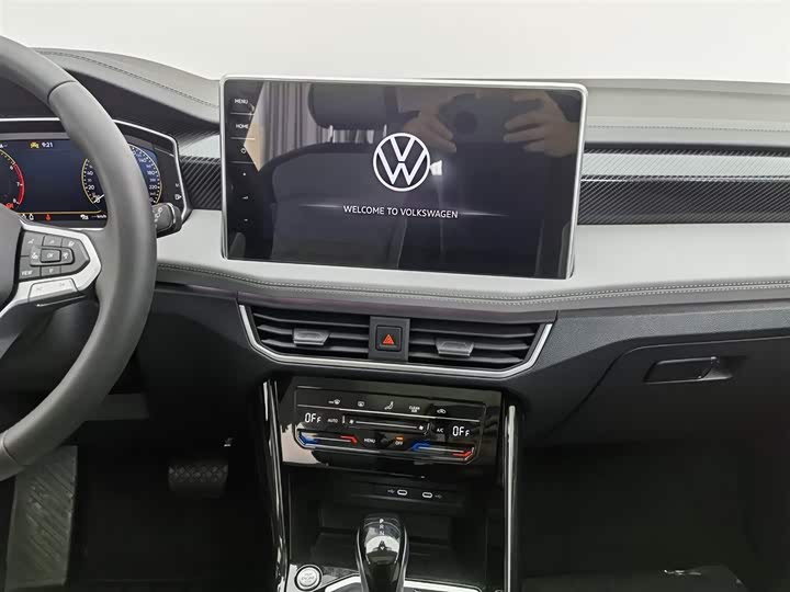 Volkswagen Tayron 2024 2024款 300TSI 两驱豪华Plus进阶版