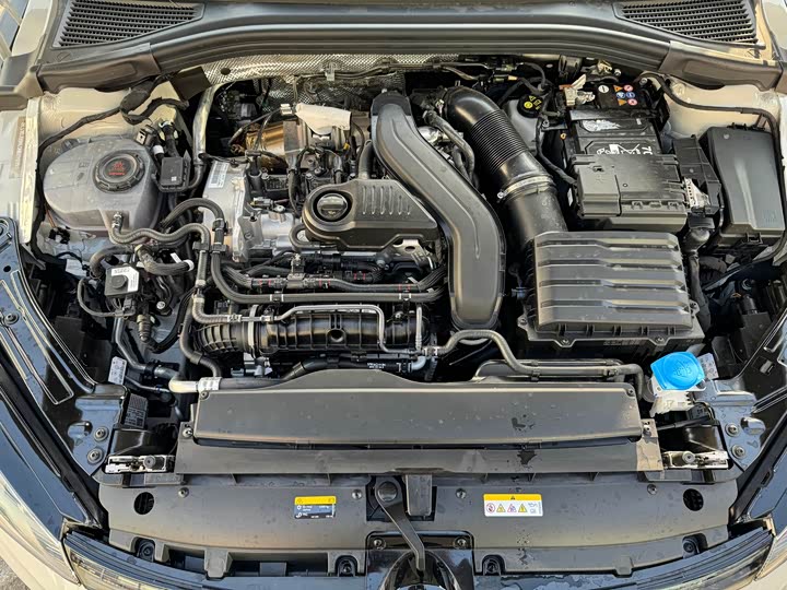 Volkswagen Lamando L 2026 2026款 凌渡L 300TSI 凌风版