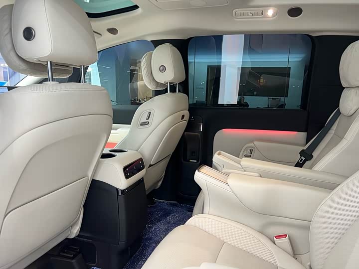 LiXiang Mega 2025 2025款 Ultra 智能焕新版