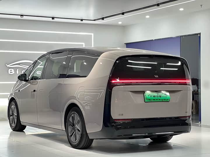 LiXiang Mega 2025 2025款 Ultra 智能焕新版