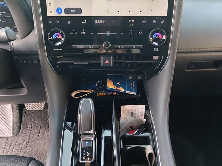 Toyota Alphard 2024 2024款 双擎 2.5L 臻享版