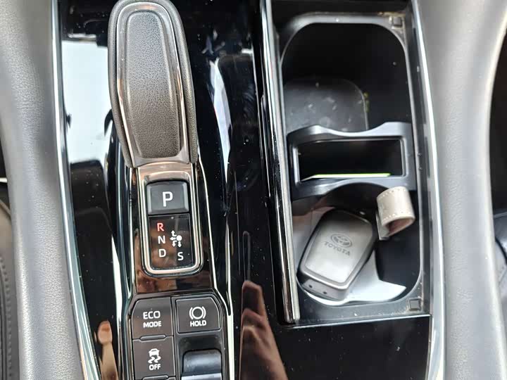 Toyota Alphard 2024 2024款 双擎 2.5L 臻享版