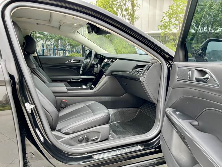 Ford Taurus 2019 2019款 EcoBoost 245 尊享版