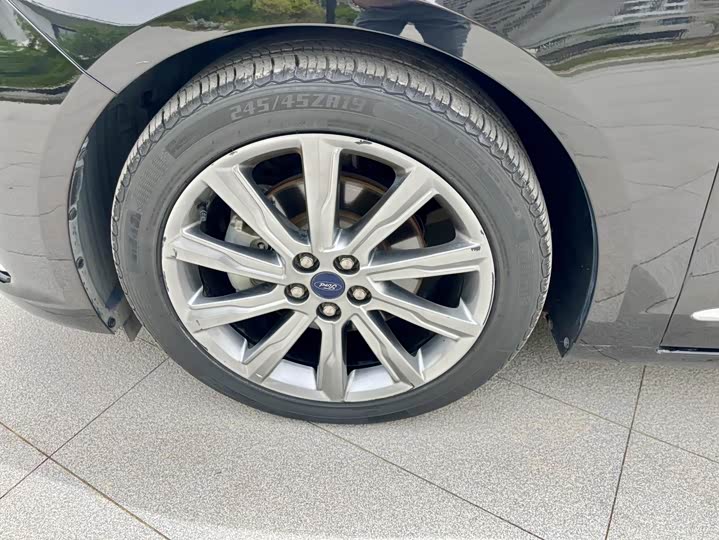 Ford Taurus 2019 2019款 EcoBoost 245 尊享版