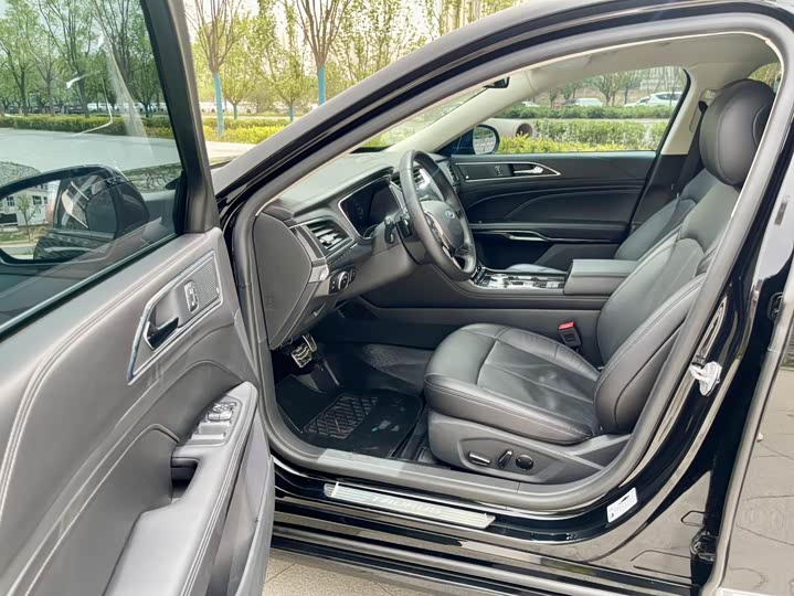 Ford Taurus 2019 2019款 EcoBoost 245 尊享版