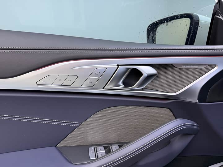 BMW 8 Series 2021 2021款 840i 四门轿跑车 M运动套装