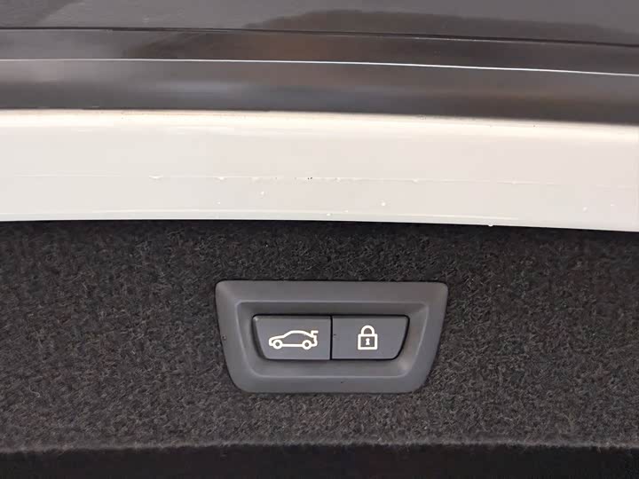 BMW 8 Series 2021 2021款 840i 四门轿跑车 M运动套装