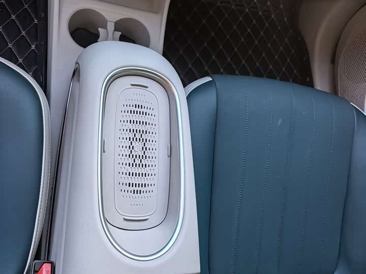 Ora Good Cat (03) 2023 2023款 401km标准续航 豪华型 磷酸铁锂