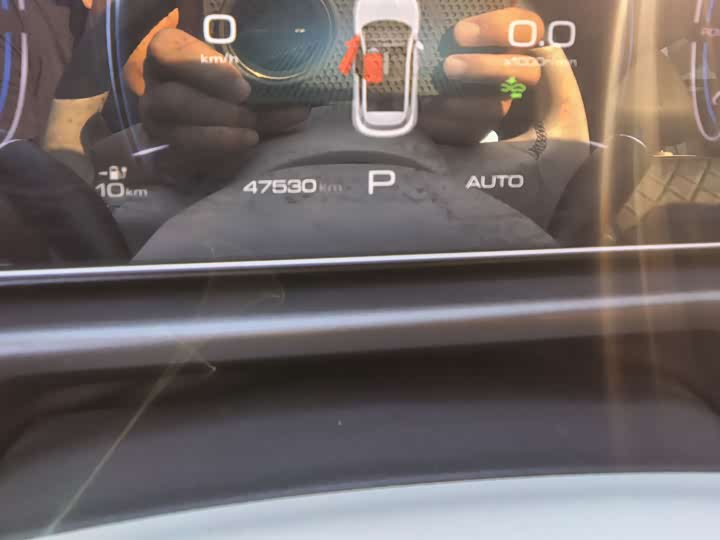 Ora Good Cat (03) 2023 2023款 401km标准续航 豪华型 磷酸铁锂