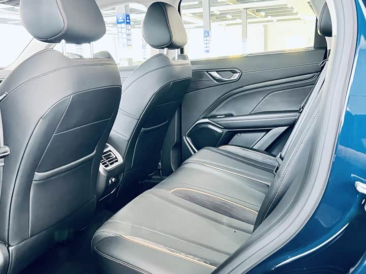 Wey Latte DHT Hybrid 2022 2022款 1.5T 四驱超大杯