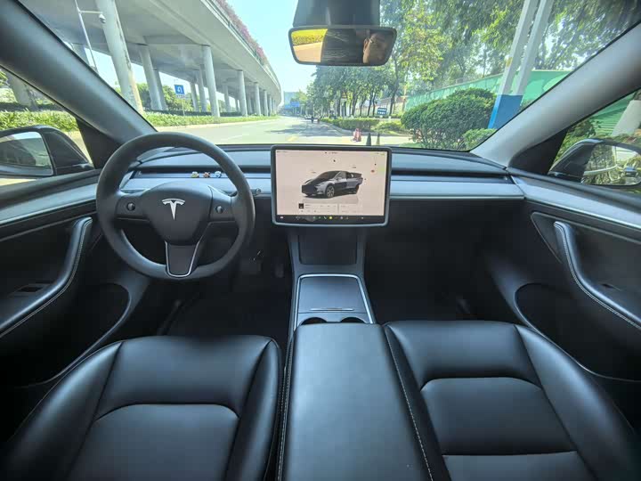 Tesla Model Y 2024 2024款 后轮驱动版