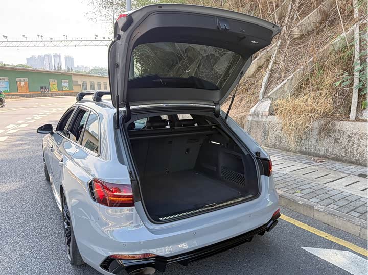 Audi RS 4 2022 2022款 RS4 Avant 黑曜版