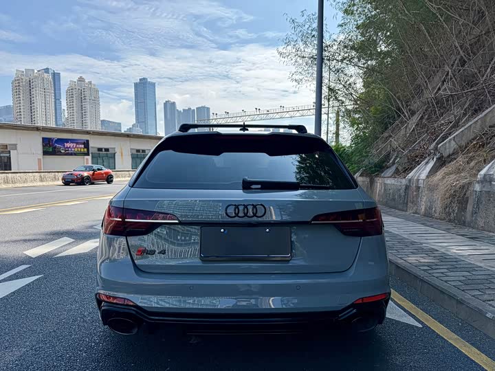 Audi RS 4 2022 2022款 RS4 Avant 黑曜版