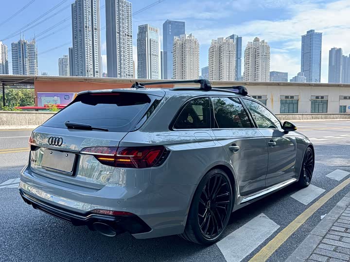 Audi RS 4 2022 2022款 RS4 Avant 黑曜版