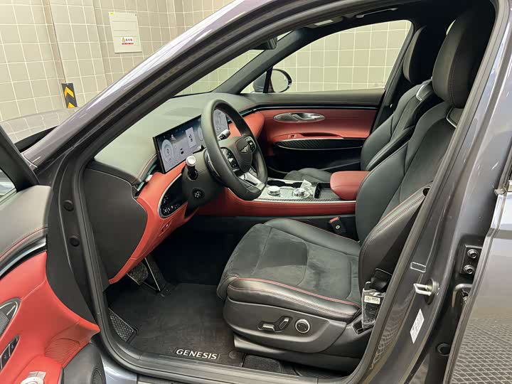 Genesis GV70 2025 2025款 2.5T 四驱旗舰版