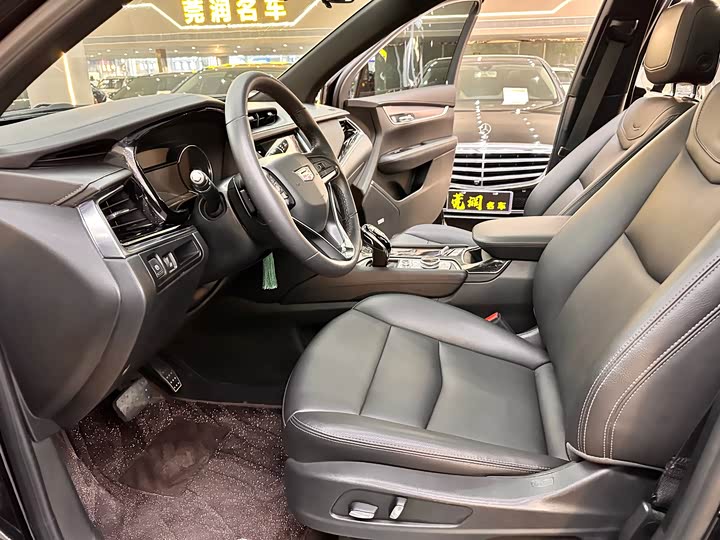 Cadillac XT6 2022 2022款 2.0T 六座四驱风尚型