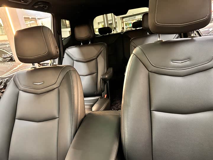 Cadillac XT6 2022 2022款 2.0T 六座四驱风尚型