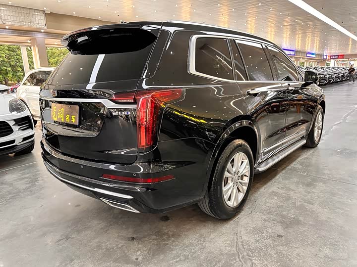 Cadillac XT6 2022 2022款 2.0T 六座四驱风尚型