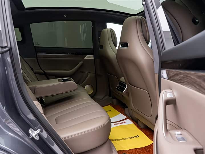 Luxeed R7 2025 2025款 增程 251km Max