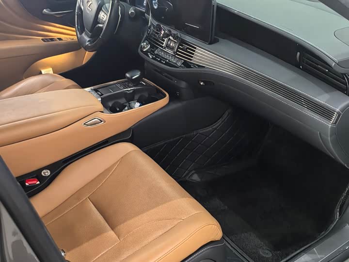 Lexus LS 2021 2021款 500h 卓越版