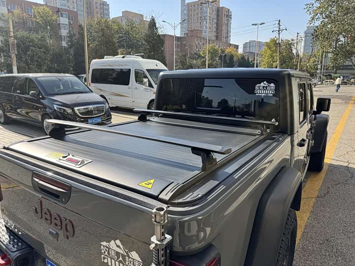 Jeep Gladiator 2022 2022款 3.6L 先行版