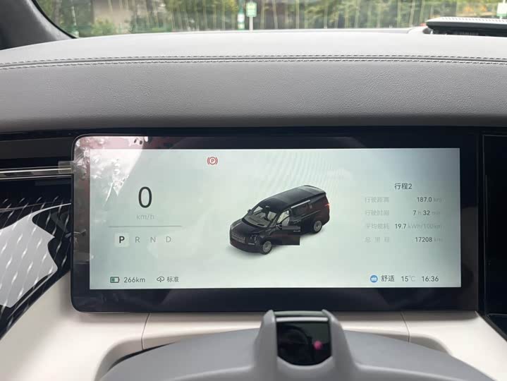 Zeekr 009 2024 2024款 七座过道版 108kWh