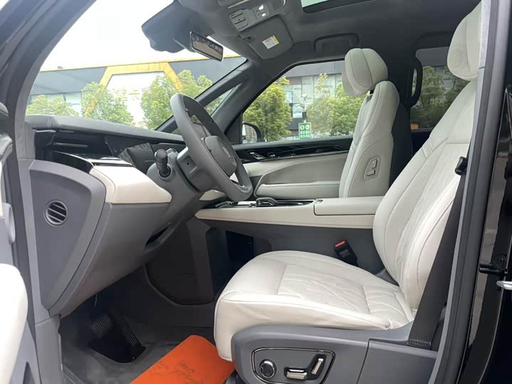 Zeekr 009 2024 2024款 七座过道版 108kWh