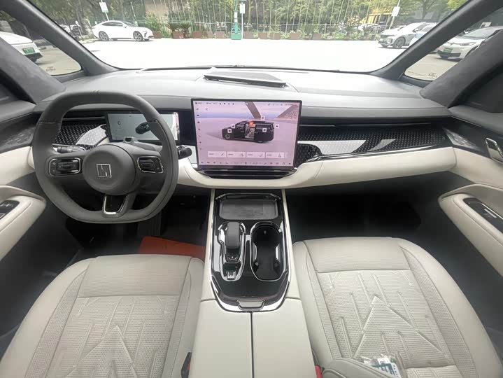 Zeekr 009 2024 2024款 七座过道版 108kWh