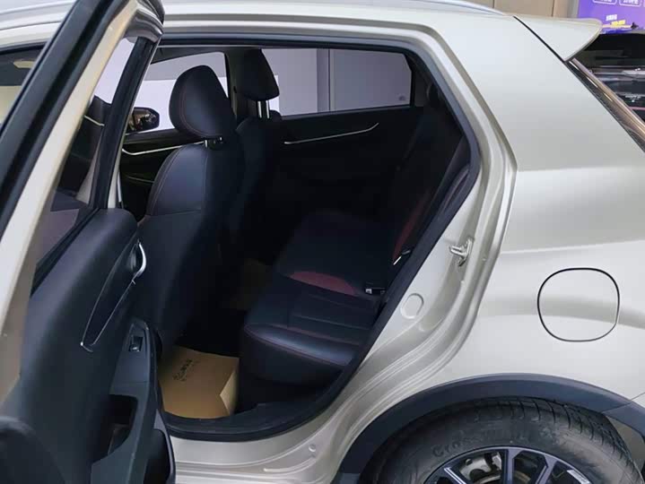 Geely Vision X3 2021 2021款 PRO 1.5L CVT尊贵型