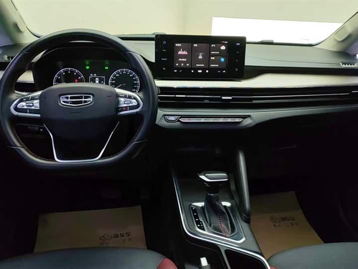 Geely Vision X3 2021 2021款 PRO 1.5L CVT尊贵型