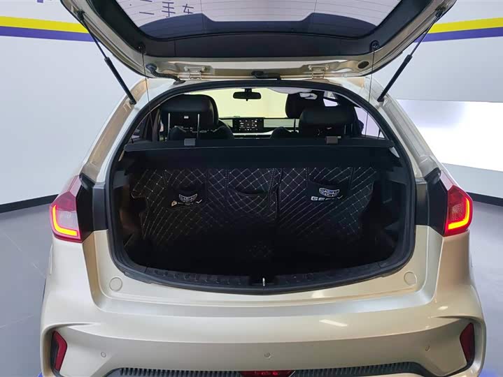 Geely Vision X3 2021 2021款 PRO 1.5L CVT尊贵型