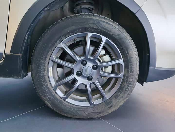 Geely Vision X3 2021 2021款 PRO 1.5L CVT尊贵型