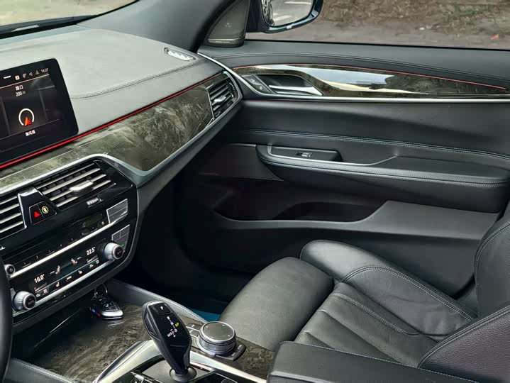 BMW 6 Series GT 2022 2022款 630i M运动套装