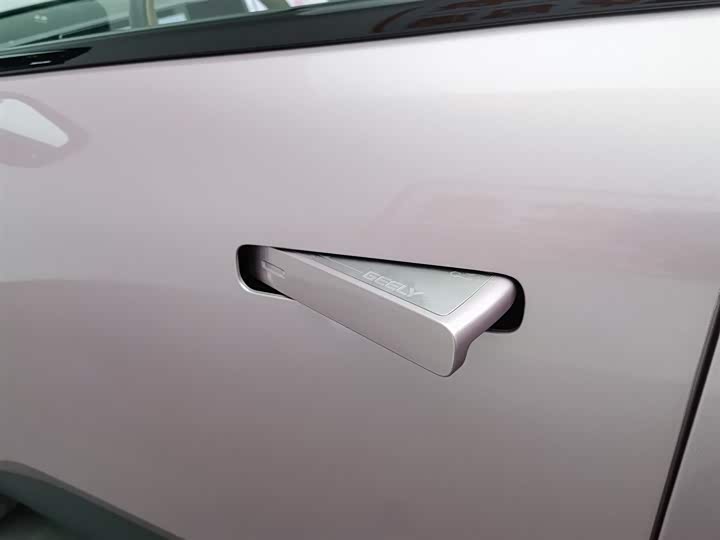 Geely Icon 2023 2023款 1.5TD 巧克力醇巧版