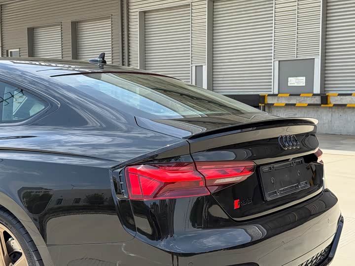 Audi RS 5 2023 2023款 RS 5 2.9T Sportback 黑曜版