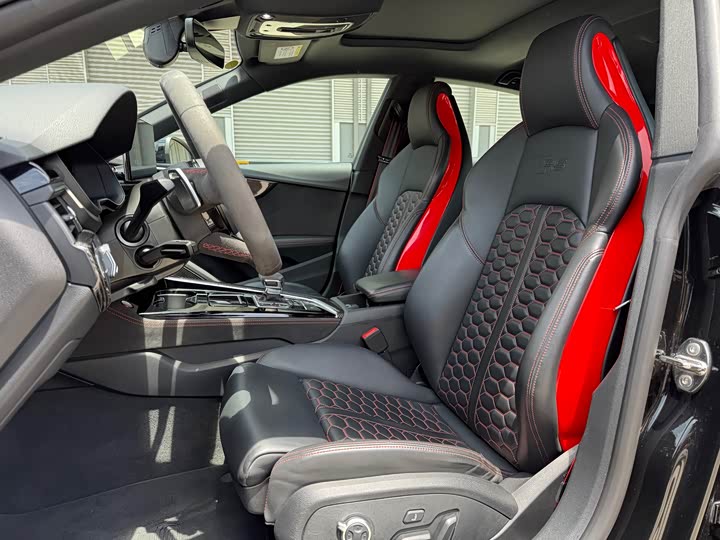 Audi RS 5 2023 2023款 RS 5 2.9T Sportback 黑曜版