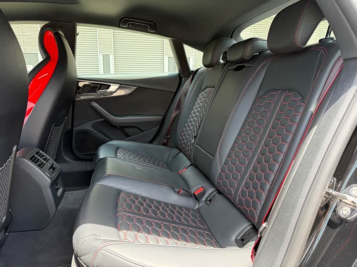 Audi RS 5 2023 2023款 RS 5 2.9T Sportback 黑曜版