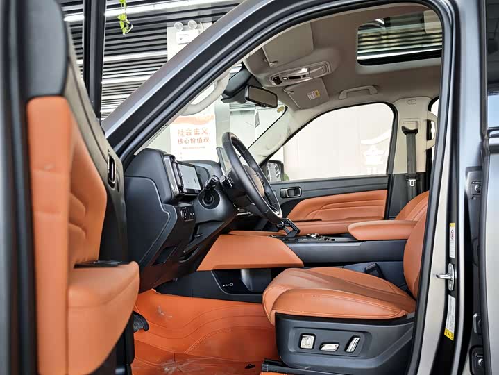 Haval H9 2024 2024款 2.0T 汽油四驱极境版