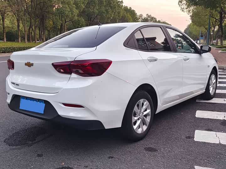 Chevrolet Onix (Cavalier) 2021 2021款 325T 自动欣悦版