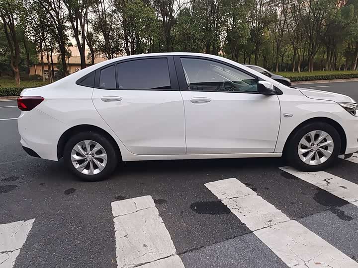 Chevrolet Onix (Cavalier) 2021 2021款 325T 自动欣悦版