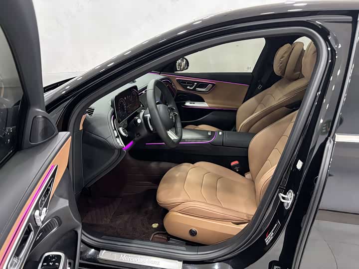 Mercedes-Benz E-Class Hybrid 2024 2024款 E 350 e L 插电式混合动力运动轿车